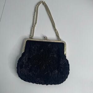 La Regale Vintage 1980s Seed Bead Clamshell Bag Black Prom Wedding Formal